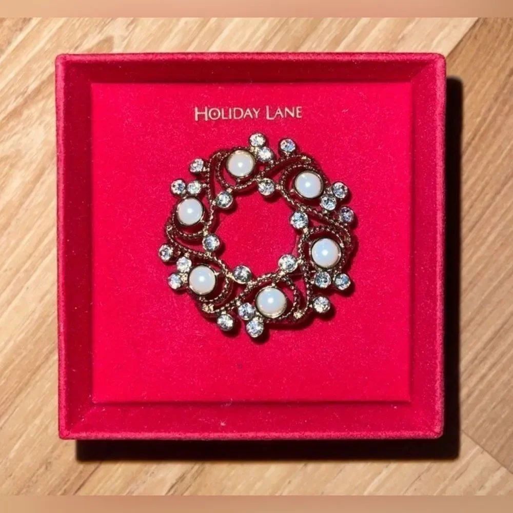Holiday Lane Gold Christmas Wreath Pin Holiday Lane Gold Christmas Wreath Pin